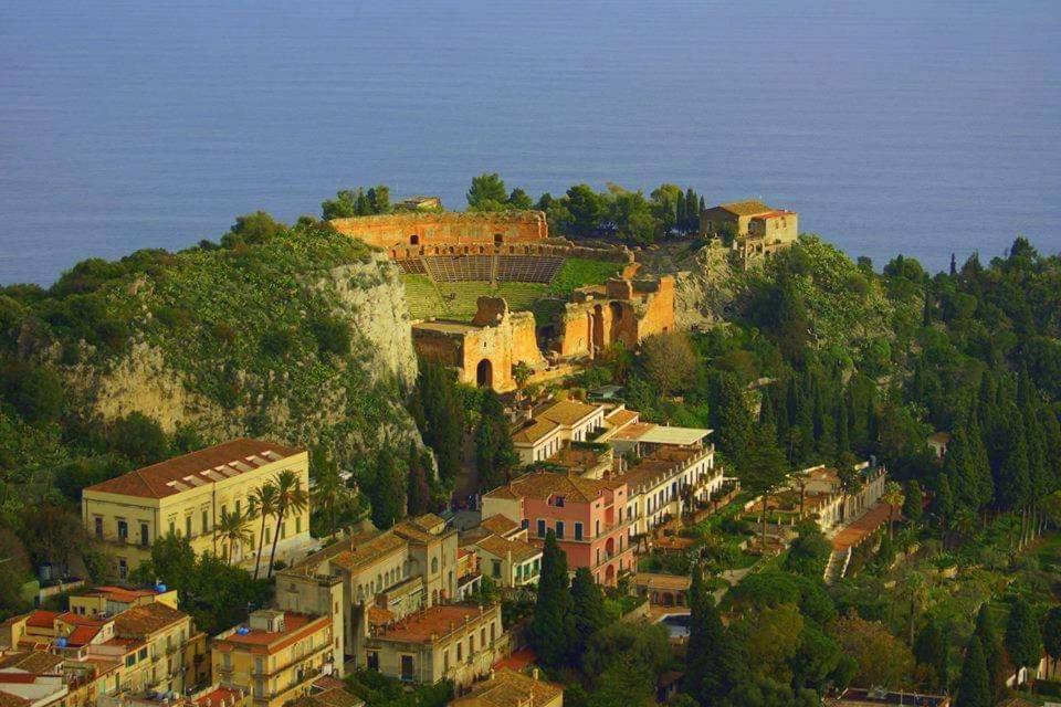 Al Teatro Antico Rooms & House Taormina Zewnętrze zdjęcie